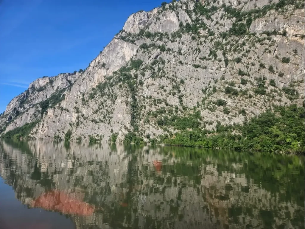 Plimbare cu barca - Orsova - Cazanele Dunarii